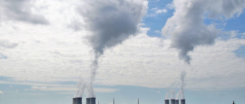 nuclear-power-plant-6574531_1280