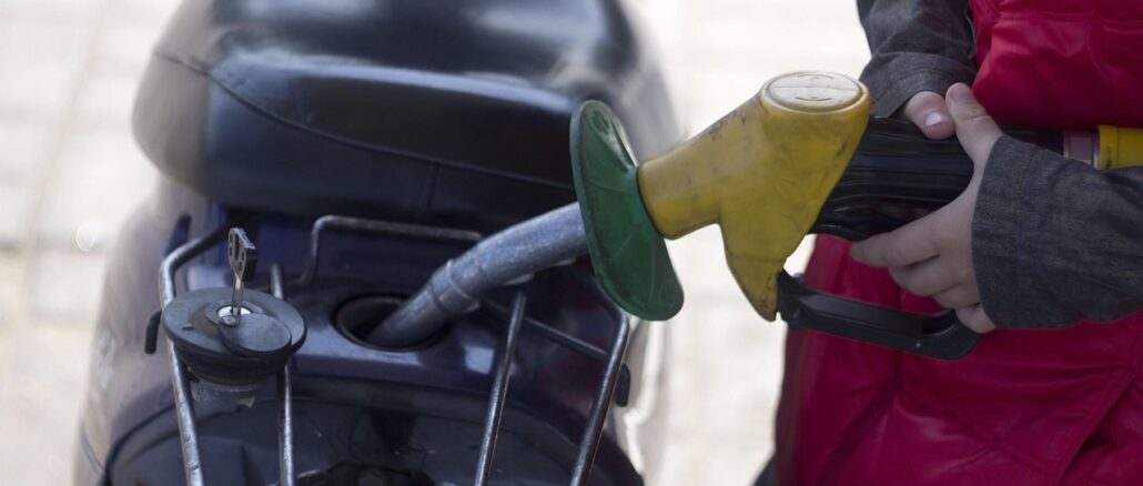 gasoline-2709398_1280