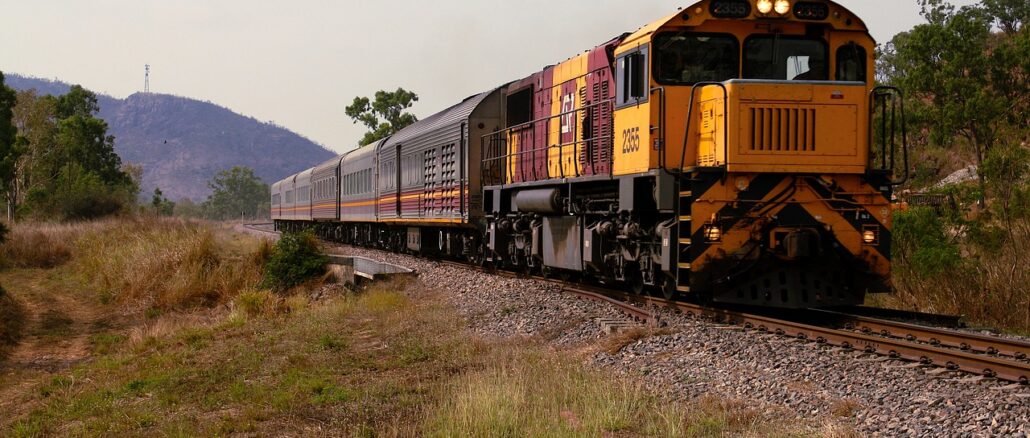 train-6846434_1280