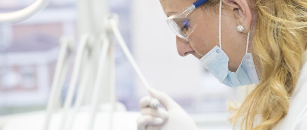 doctor-563429_1280 (1)